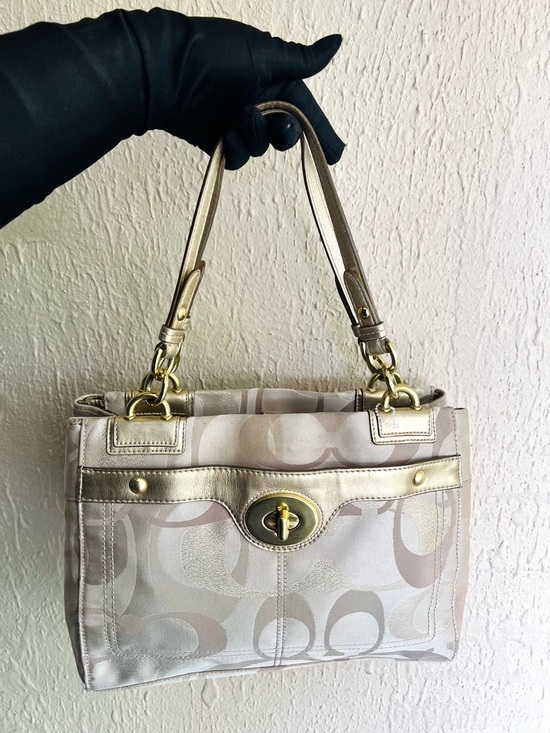 Coach Handbags - Coach Penelope Optic Signature Carryall